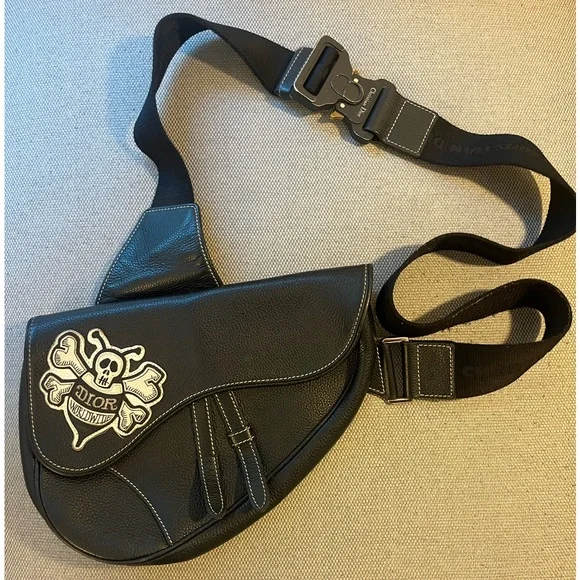 CHRISTIAN DIOR X SHAWN STUSSY Grained Calfskin Bee Saddle Bag Black - Picture 1 of 13